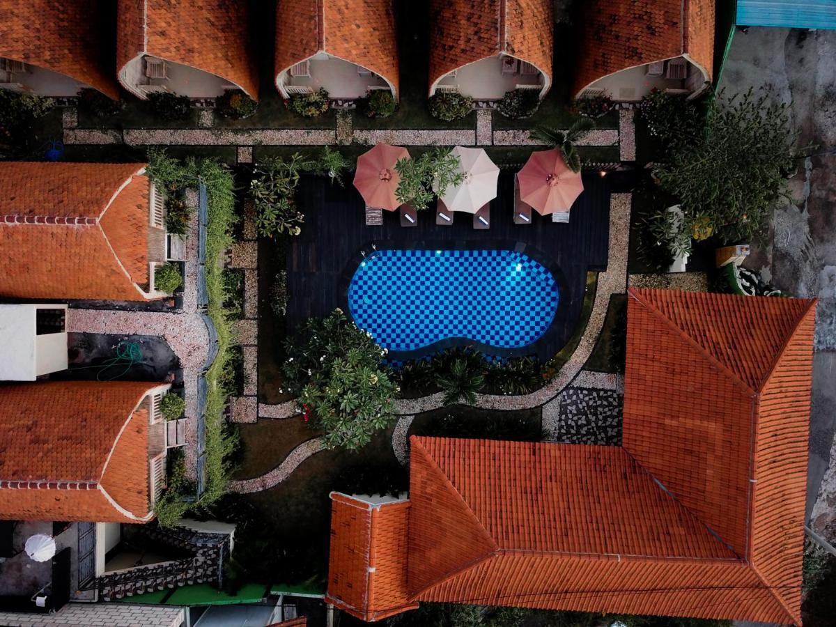 Unicorn Bungalow Batununggul Екстериор снимка